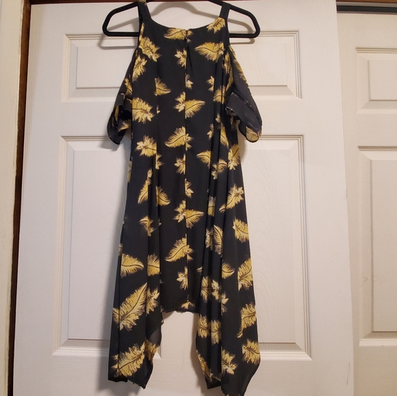 Disney's Beauty And The Beast dress - Picture 2 of 5